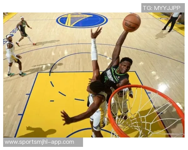 少些抱怨收获更多爱德华兹半场表现亮眼贡献13分4板2助 少些抱怨收获更多爱德华兹半场表现亮眼贡献13分4板2助